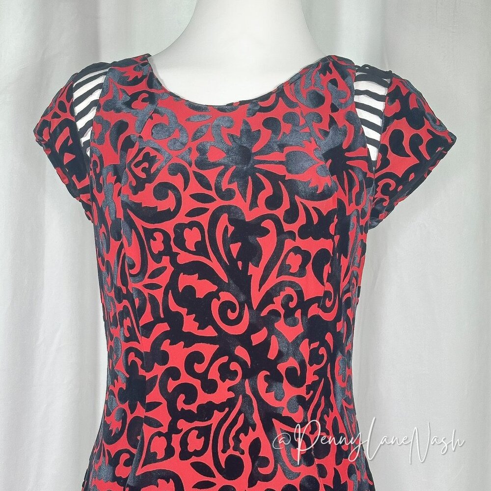 Shakuhachi Red Burnout Velvet Mini Bodycon Dress - Picture 3 of 10